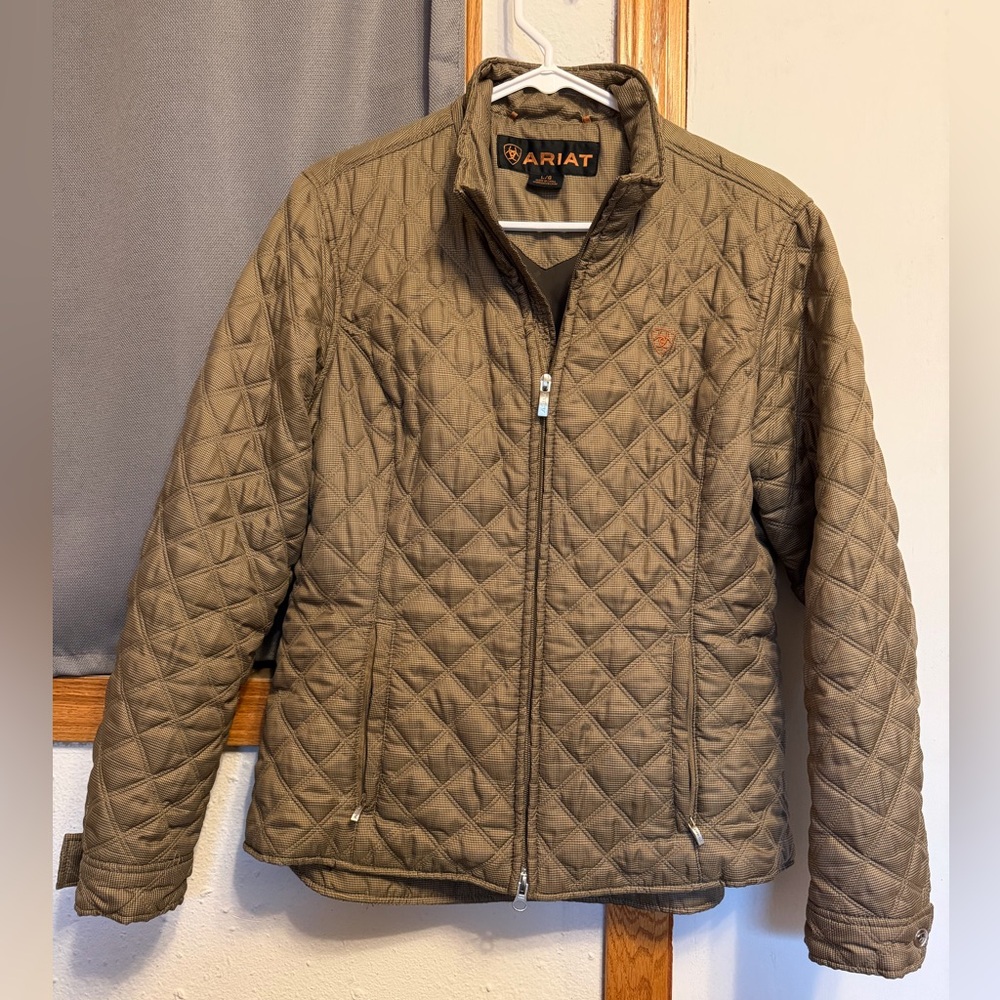Ariat winter jacket coat woman size large sage green like NEW